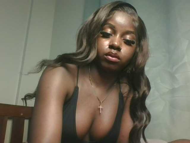 Sexykitten1 live cam preview