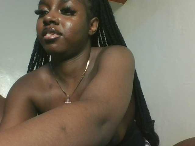 Sexykitten1 webcam