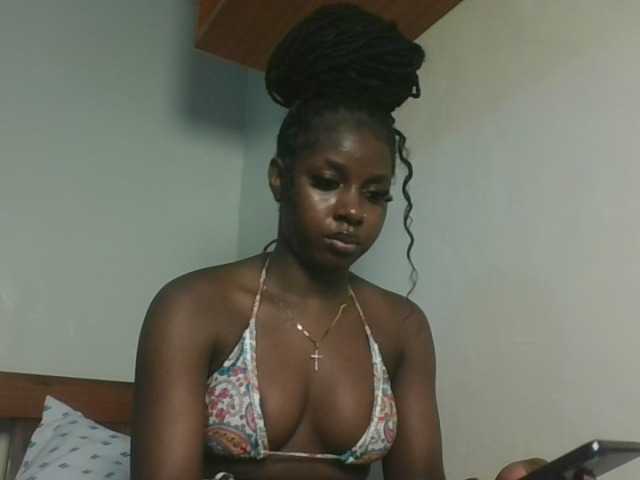 Sexykitten1 webcam