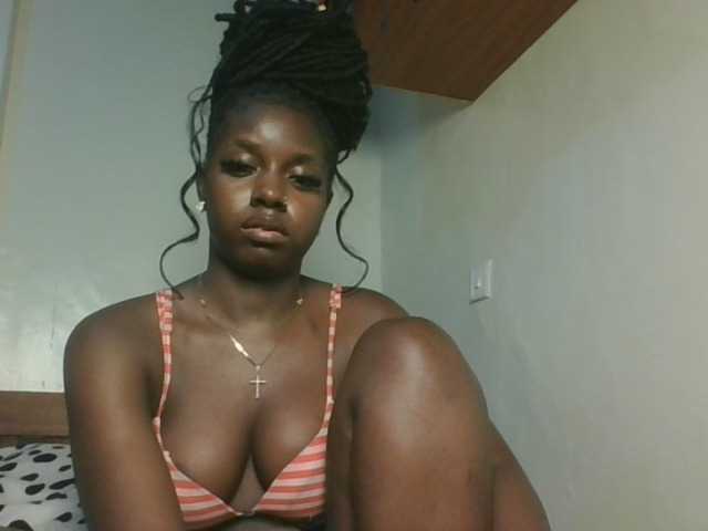 Sexykitten1 live cam