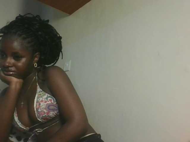 Sexykitten1 live cam on BongaCams