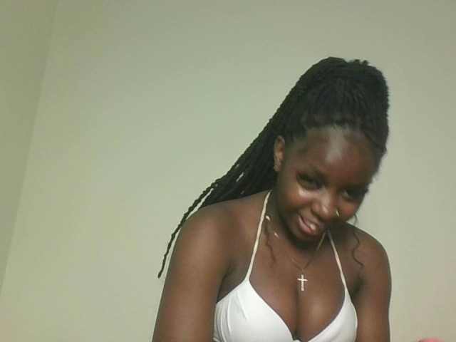 Sexykitten1 live cam on BongaCams