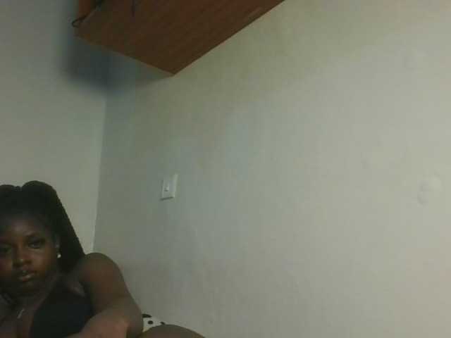 Sexykitten1 live cam on BongaCams