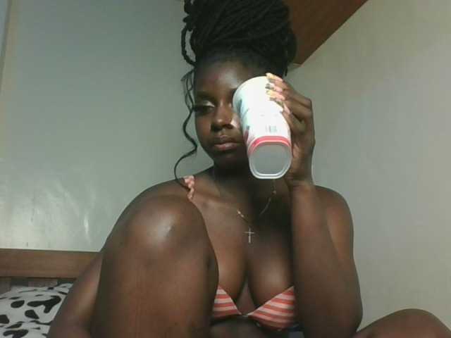 Sexykitten1 live cam on BongaCams