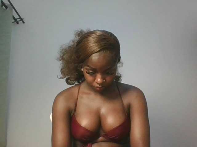Sexykitten1 live cam on BongaCams