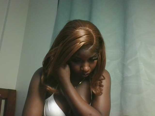 Sexykitten1 live cam on BongaCams