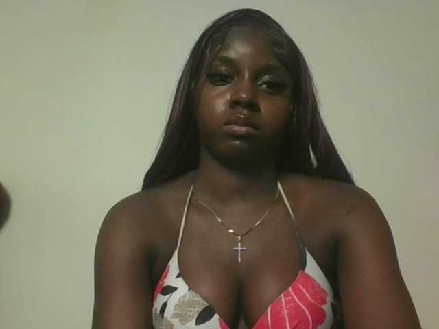 Sexykitten1 webcam