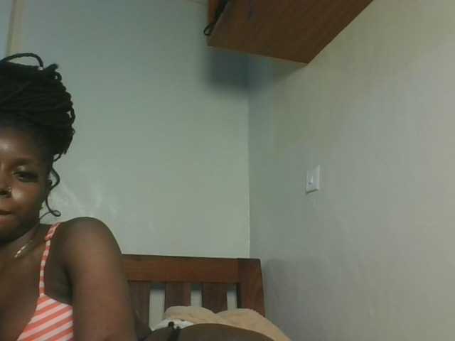 Sexykitten1 live cam on BongaCams