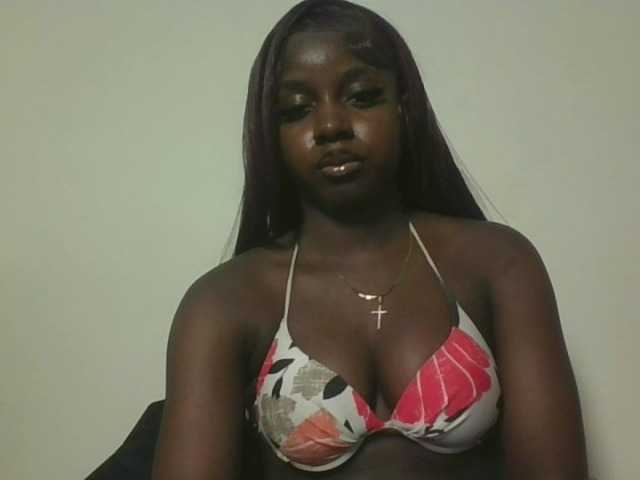 Sexykitten1 webcam