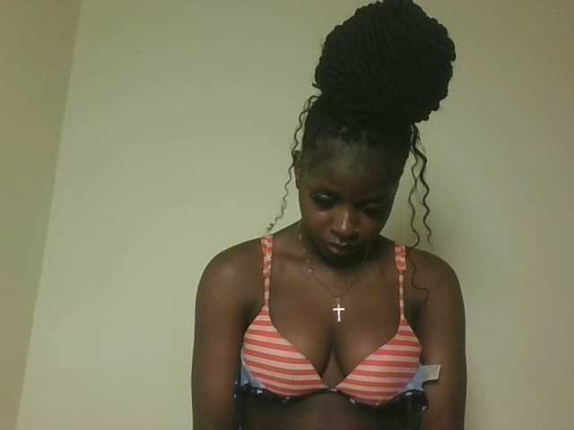 Sexykitten1 live cam on BongaCams