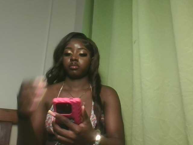 Sexykitten1 live cam on BongaCams
