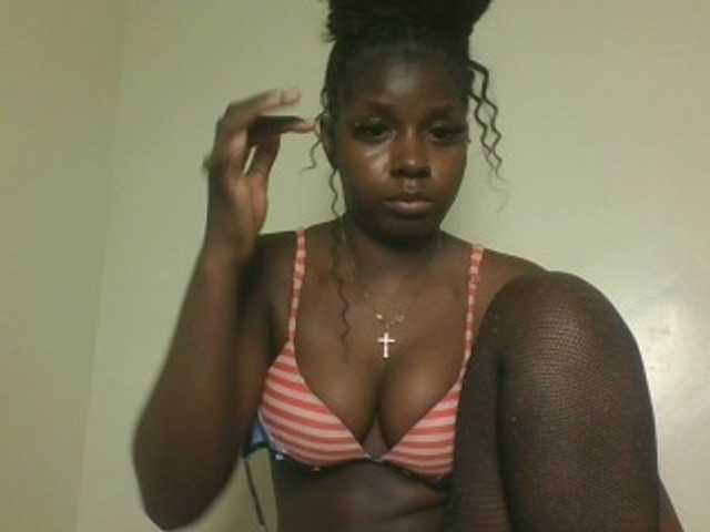 Sexykitten1 webcam