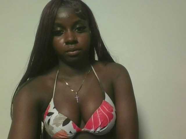 Sexykitten1 webcam