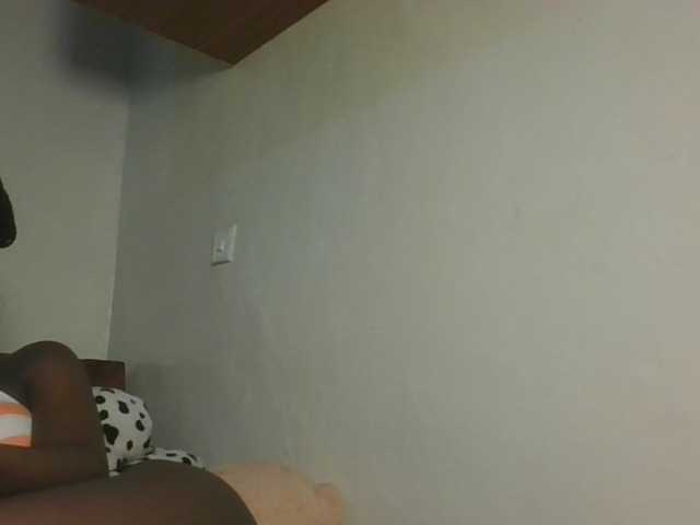 Sexykitten1 live cam on BongaCams