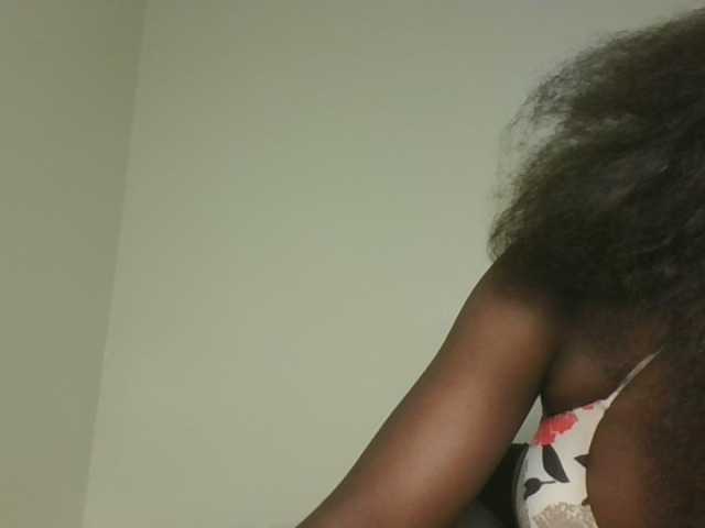 Sexykitten1 live cam on BongaCams