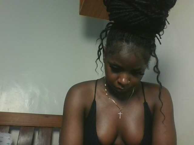 Sexykitten1 live cam on BongaCams
