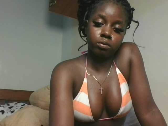Sexykitten1 webcam