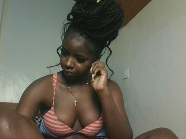 Sexykitten1 live cam