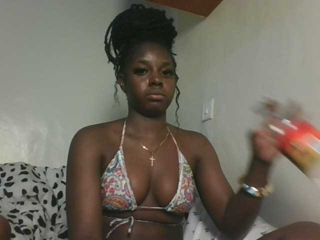 Sexykitten1 live cam on BongaCams