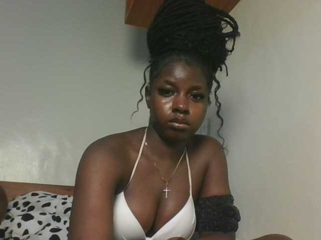 Sexykitten1 webcam