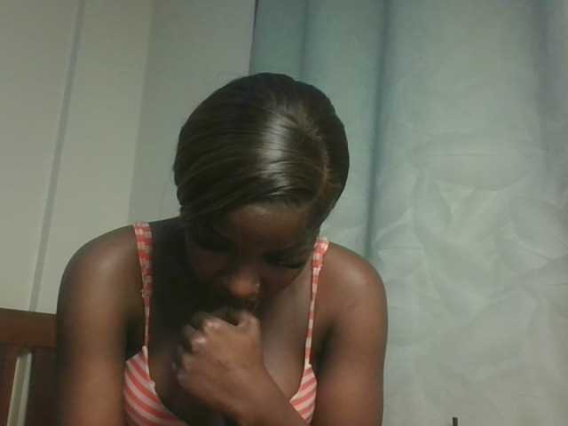 Sexykitten1 live cam on BongaCams