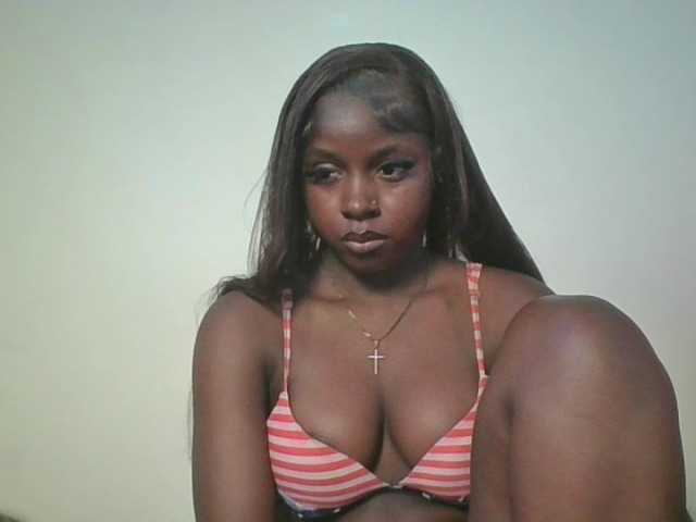 Sexykitten1 webcam
