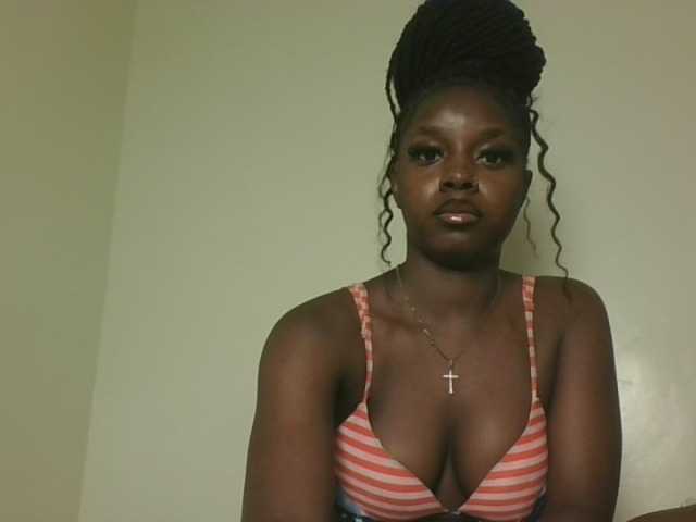 Sexykitten1 live cam on BongaCams