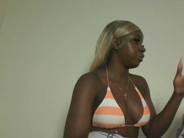 Sexykitten1 webcam