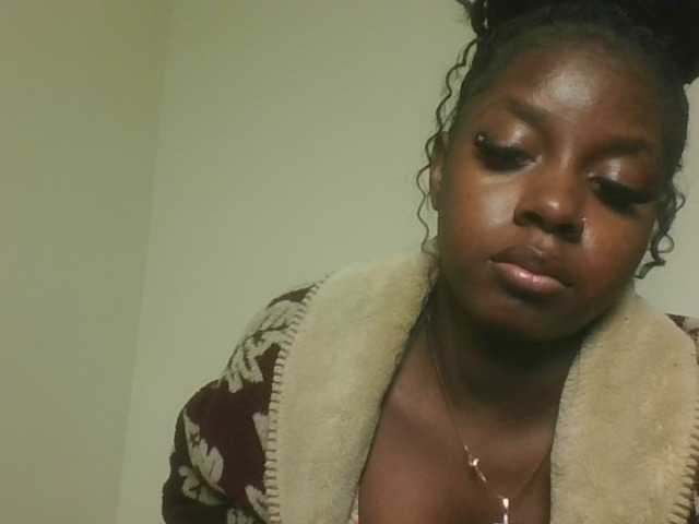 Sexykitten1 webcam