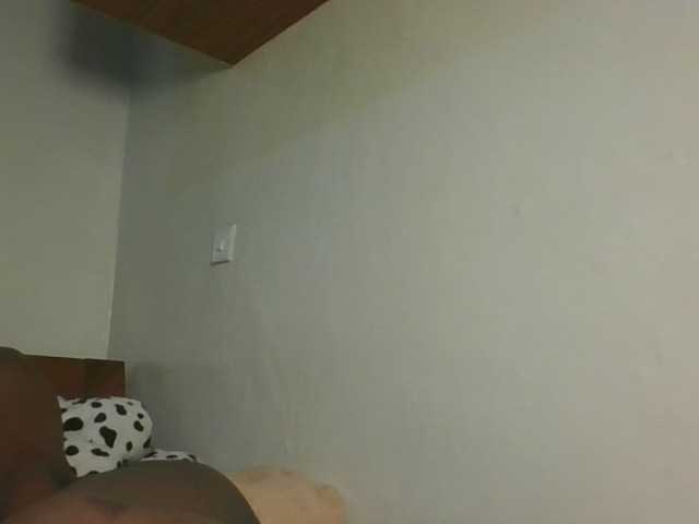 Sexykitten1 live cam on BongaCams