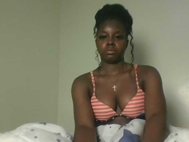 Sexykitten1 live cam on BongaCams