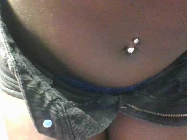 Sexykitten1 live cam on BongaCams