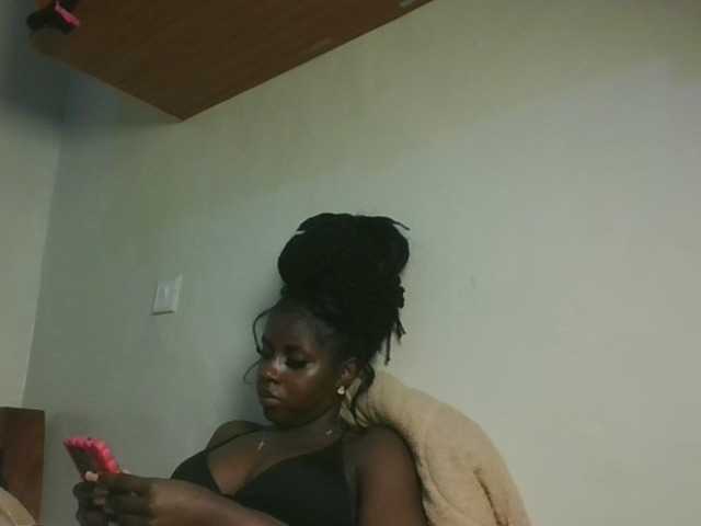 Sexykitten1 live cam on BongaCams