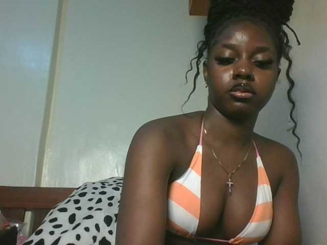 Sexykitten1 webcam