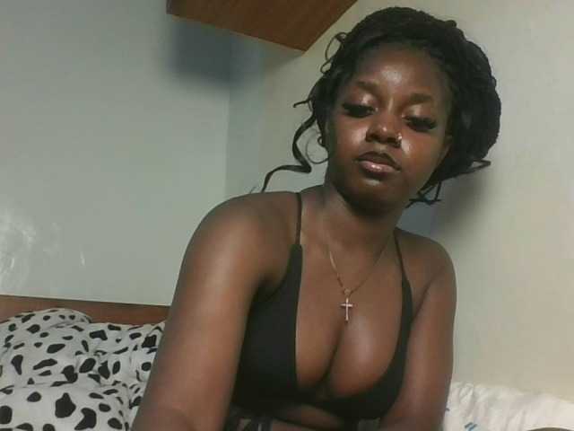 Sexykitten1 webcam