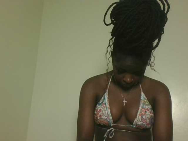 Sexykitten1 live cam on BongaCams