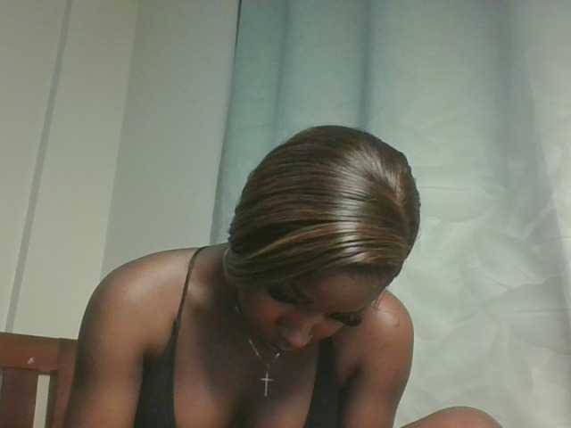 Sexykitten1 live cam on BongaCams