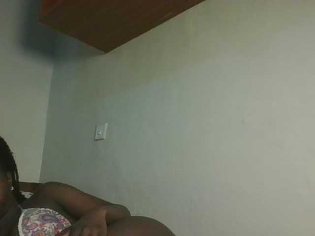 Sexykitten1 live cam on BongaCams