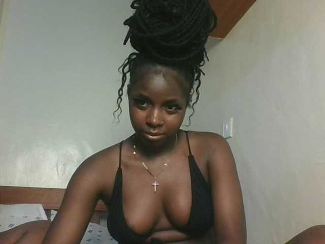 Sexykitten1 webcam