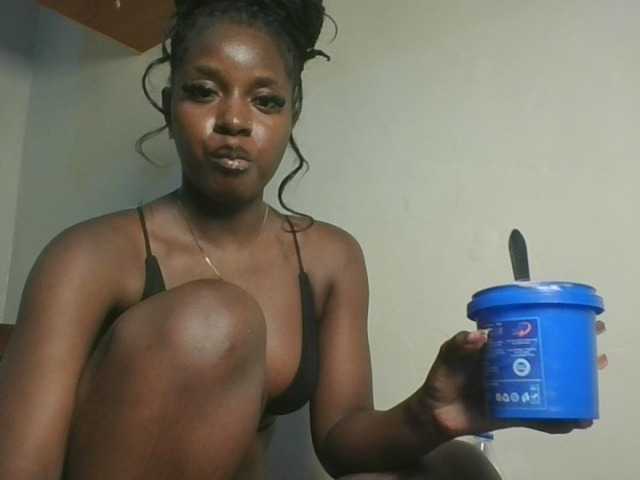 Sexykitten1 live cam on BongaCams