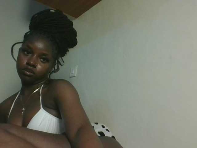 Sexykitten1 live cam on BongaCams