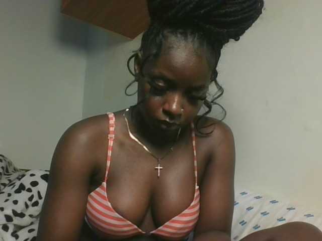 Sexykitten1 live cam on BongaCams