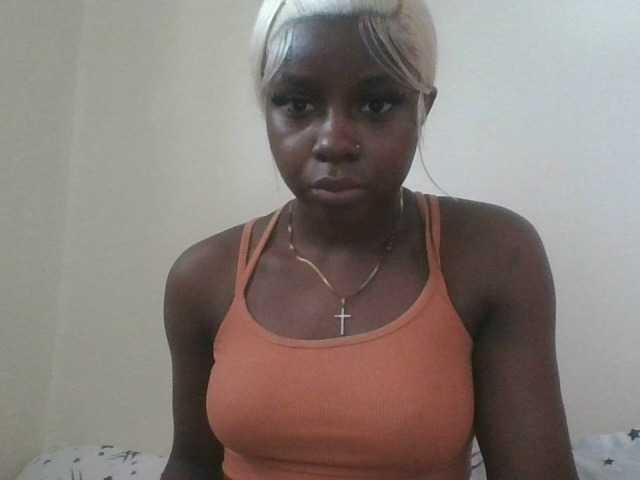 Sexykitten1 webcam