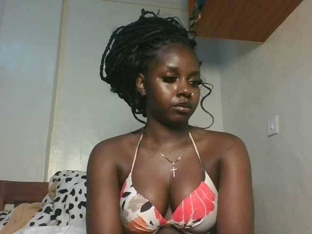 Sexykitten1 live cam on BongaCams