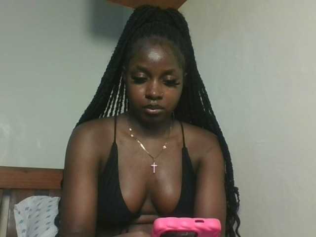 Sexykitten1 webcam