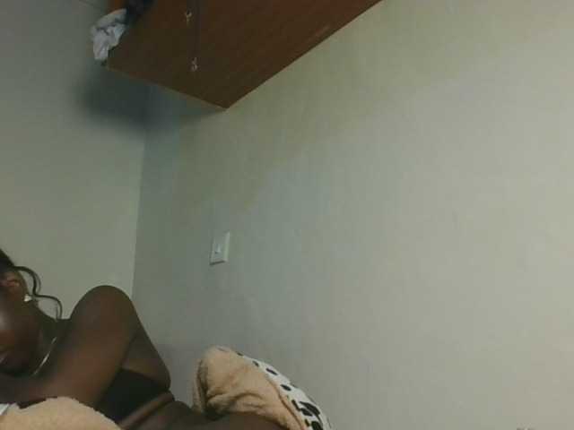 Sexykitten1 live cam on BongaCams