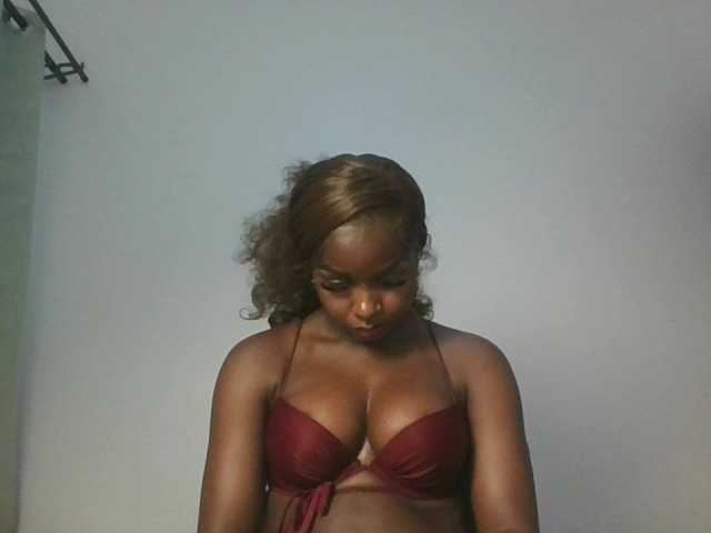 Sexykitten1 live cam on BongaCams