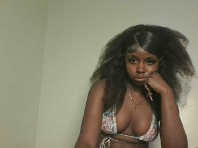 Sexykitten1 webcam