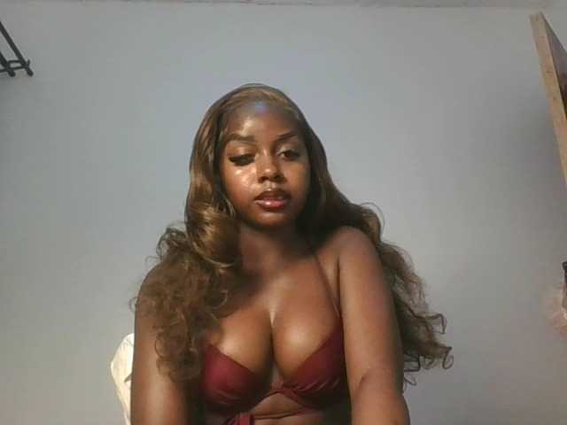 Sexykitten1 live cam on BongaCams