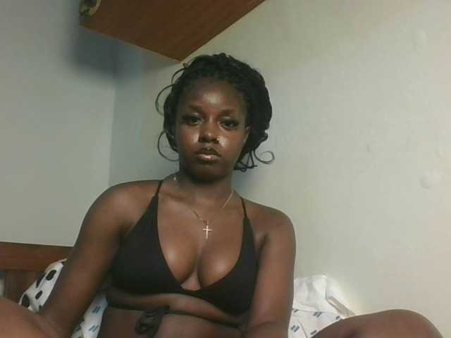 Sexykitten1 webcam